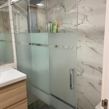 Apartamento Entero En La Carihuela A 50 M De La Playa Appartamento
